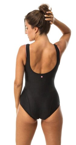 costum aquagym doli negru pareri